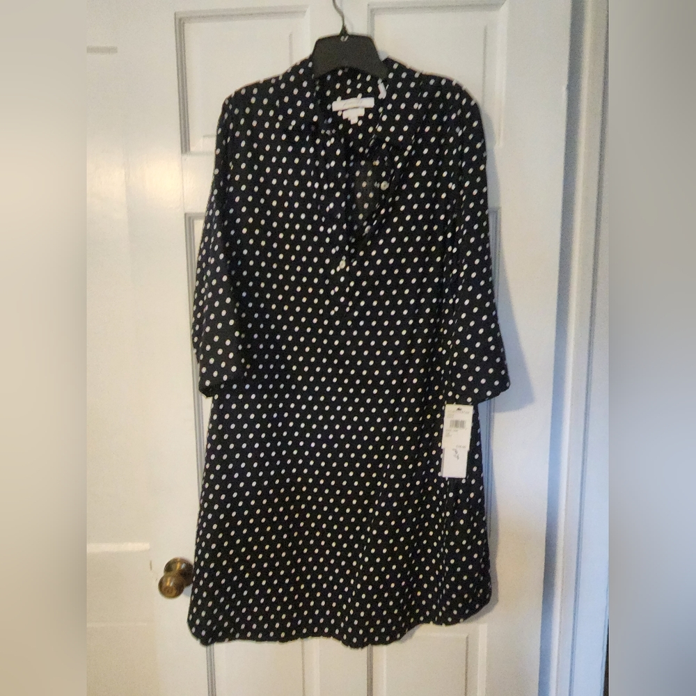 Long shirt dress, black w/white dots